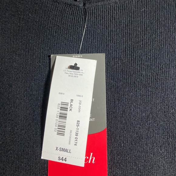 🥶❄️Cold shoulder sweater top❄️🥶 - Picture 7 of 8